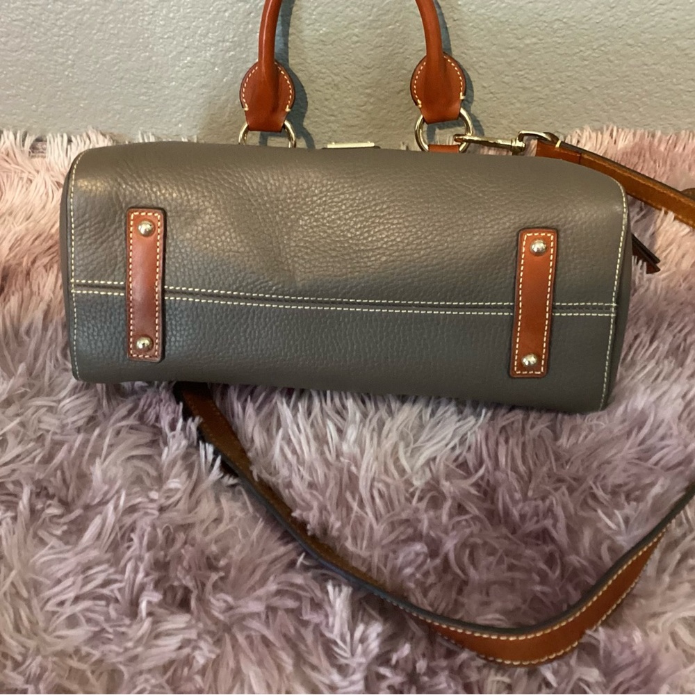 Dooney & Bourke Satchel /Crossbody Bag. Like new! - Picture 6 of 14